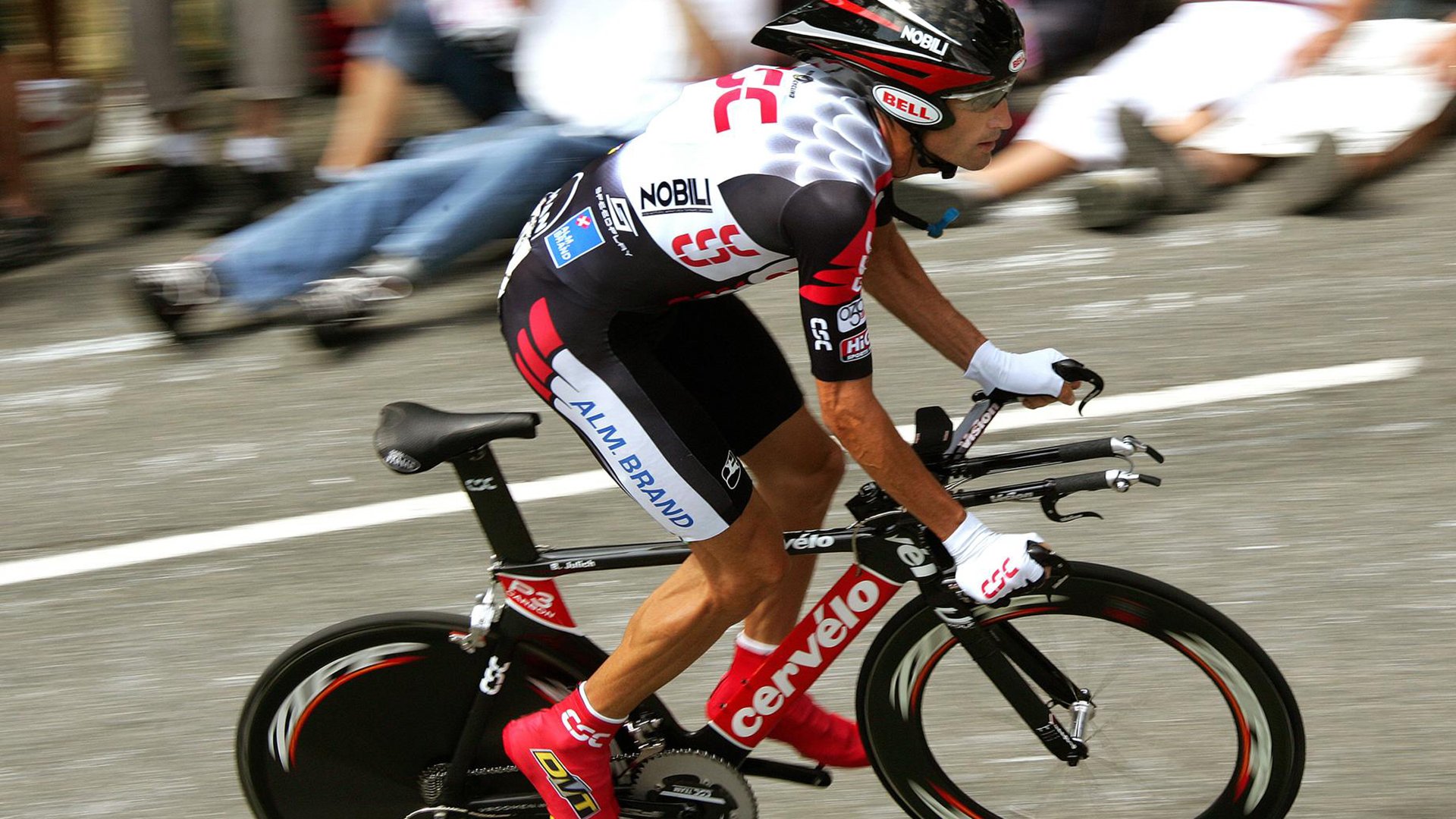 法甲赛季中密集赛程下恢复机制与表现稳定性研究，法甲赛场再次爆发混乱